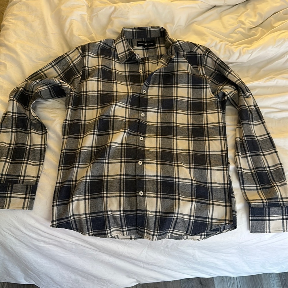 Long sleeve light flannel